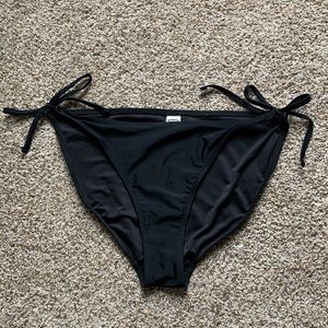 Old Navy Size L Bikini Bottoms